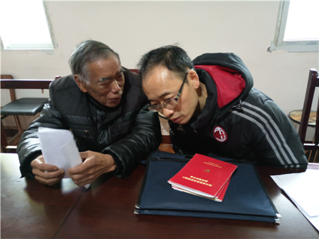 閬中師范學校幫扶干部集中研究脫貧工作宣講政策