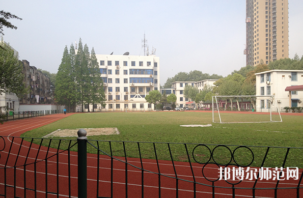 武漢工業科技學校