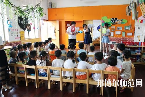 成都2020年適合女生的幼師學校專業(yè)