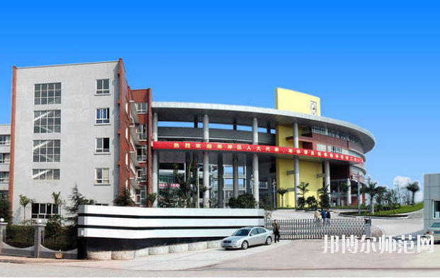 重慶龍門浩幼師職業(yè)中學(xué)校怎么樣、好不好