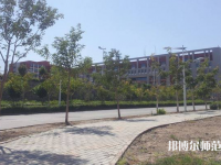 烏魯木齊職業(yè)師范大學(xué)2023年報(bào)名條件、招生要求、招生對(duì)象
